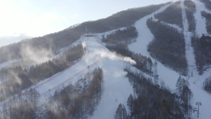 航拍吉林省通化市万峰滑雪场冬季雪季景观