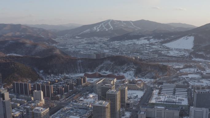 航拍吉林省通化市市区冬季景观