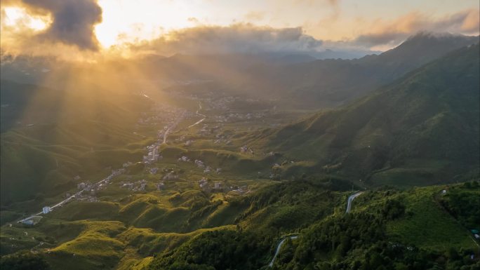 大山 绿美 日出云海 高山日出