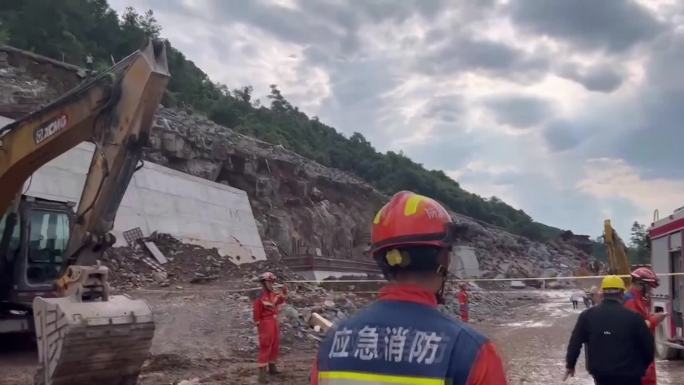 湖北宜昌山体滑坡受灾地点航拍