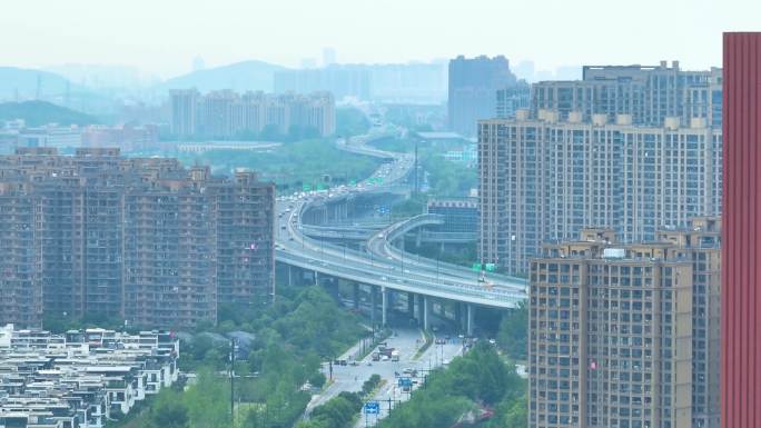 浙江省杭州市临平区望梅高架路车流城市风景