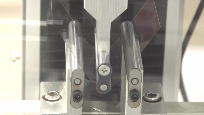 中国的玻璃制造厂镜片钢化膜光学镜片制造厂生产（选编）