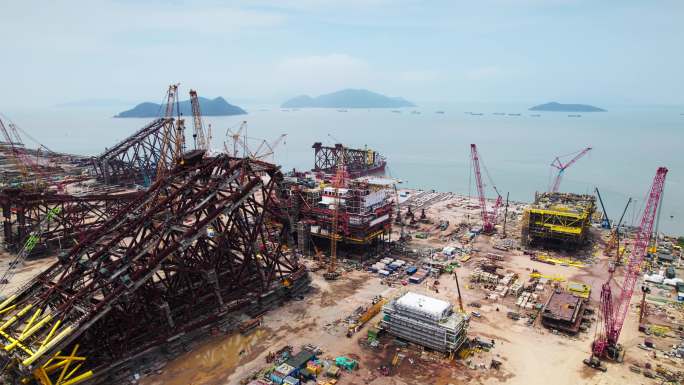 海洋工程装备大型海上平台建造基地航拍4K