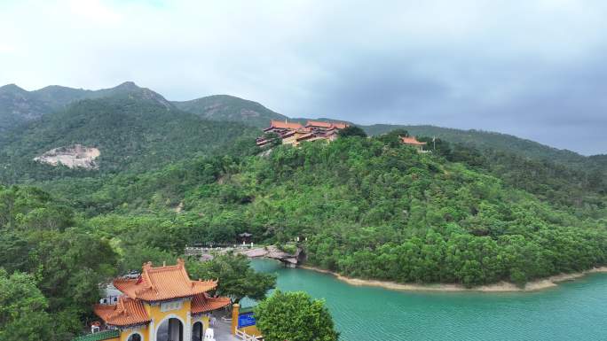 中国广东省珠海市斗门区斗门镇黄杨山金台寺