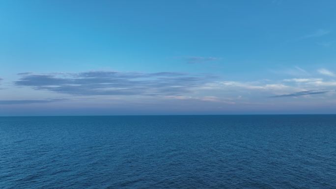 大海航拍海面飞行海平面飞向大海唯美海洋