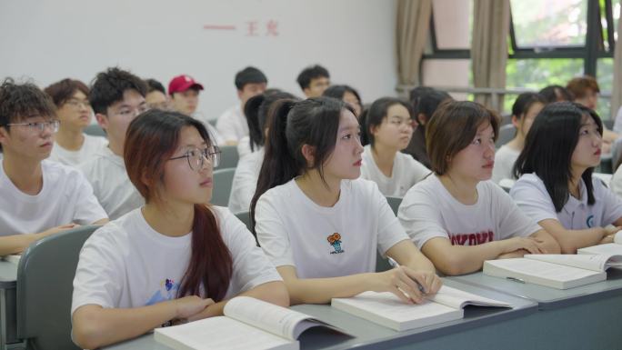 大学课堂大学班会