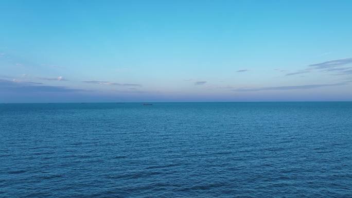 大海航拍海面飞行海平面飞向大海唯美海洋