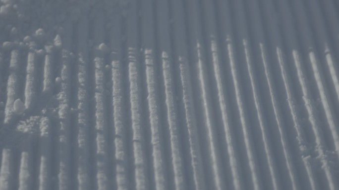 慢镜头长焦拍摄庙香山滑雪场雪道面条雪