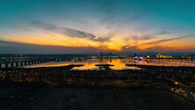 南昌赣江红谷滩日转夜景