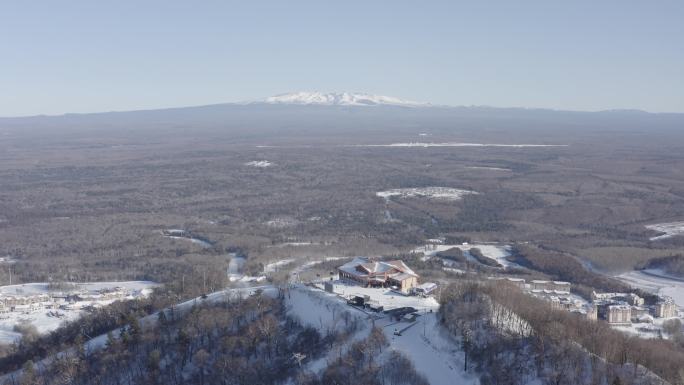 4K航拍吉林省长白山滑雪场冬季雪景风光