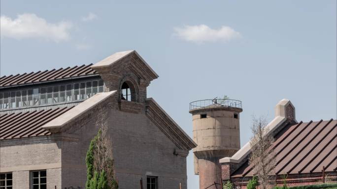工厂旧厂房水塔