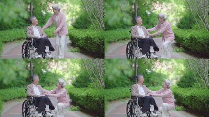 健康 老人推轮椅