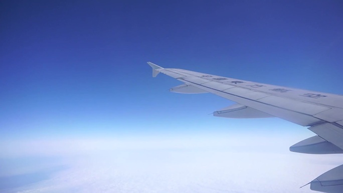 飞机舷窗云层vlog