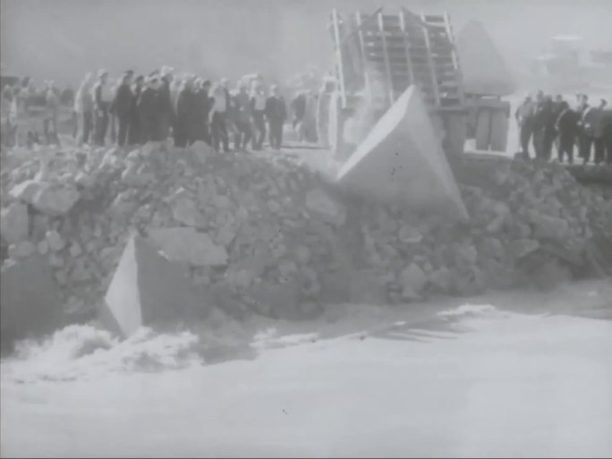 黄河三门峡截流工程 1958年