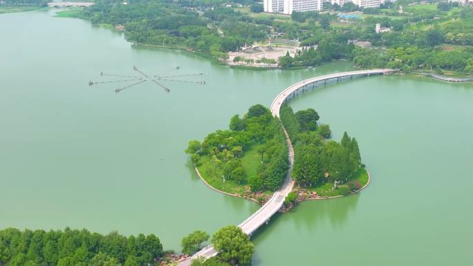 安徽省合肥市蜀山区翡翠湖景区湖泊城市地标