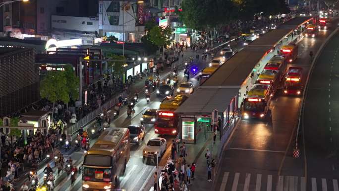 城市车流航拍延时交通夜景BRT车站人流