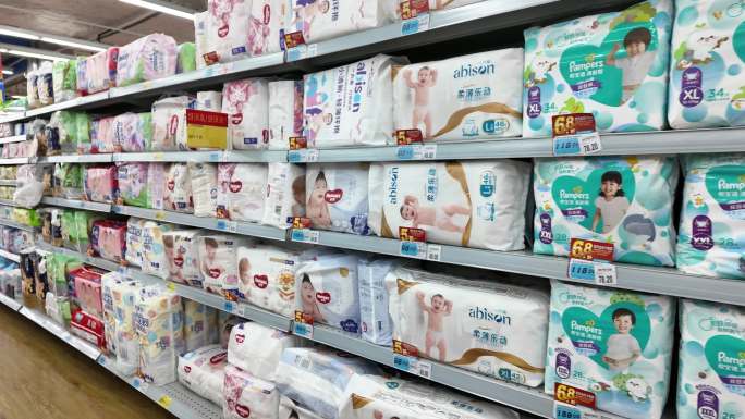 超市货架展示 婴儿卫生巾