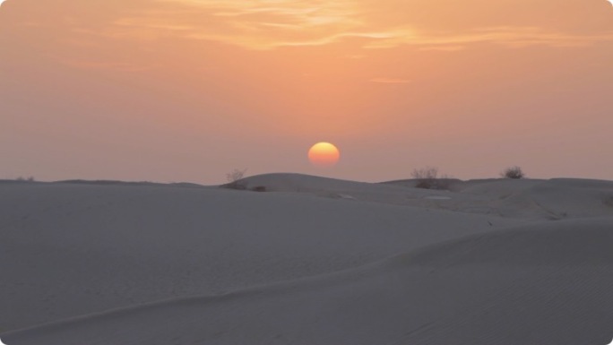塔克拉玛干沙漠日落延时摄影 移动拍摄