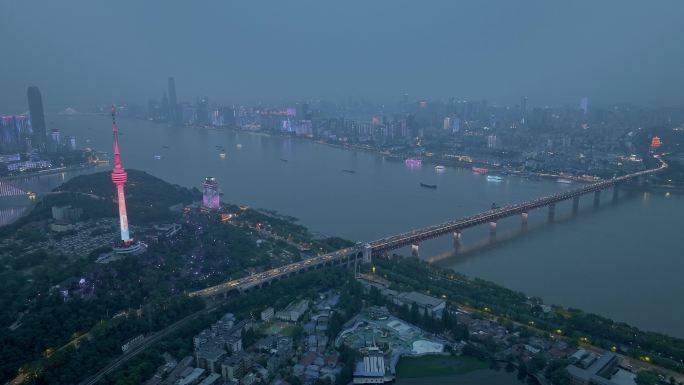 武汉长江大桥龟山公园电视塔航拍
