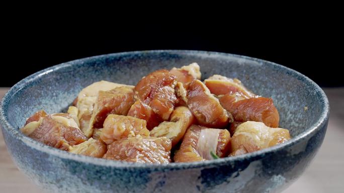 4k超清包粽子材料腌制肉块展示广告素材