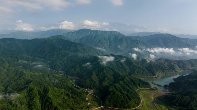 航拍森林河流日出云海日出青山绿水云雾缭绕