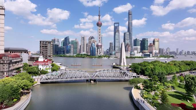 上海 外白渡桥 蓝天白云陆家嘴CBD航拍