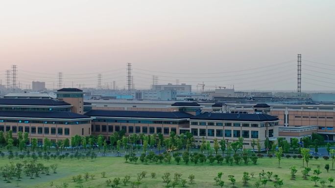 夕阳下的武汉卷烟厂新厂航拍