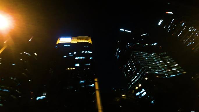 北京夜晚CBD仰拍高楼大厦路灯流光 溢彩