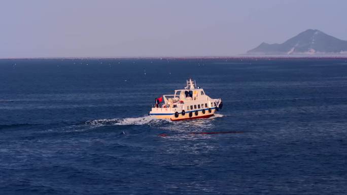 4K 航拍游轮航行 嵛山岛客船海上