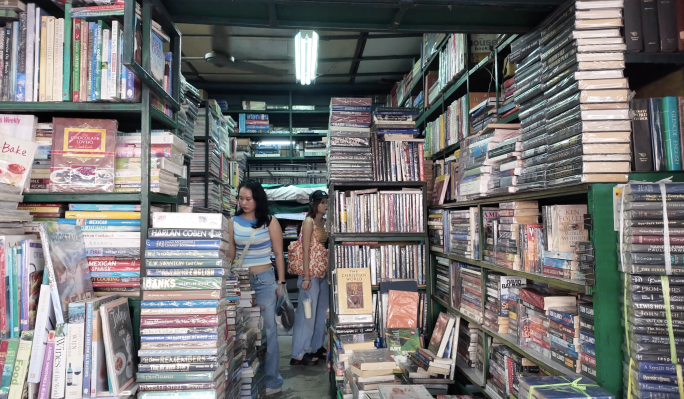 泰国曼谷周末市集旧书书摊书店4k