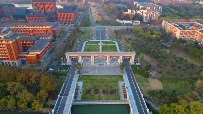 杭州浙江大学紫金港校区校门风景视频素材4