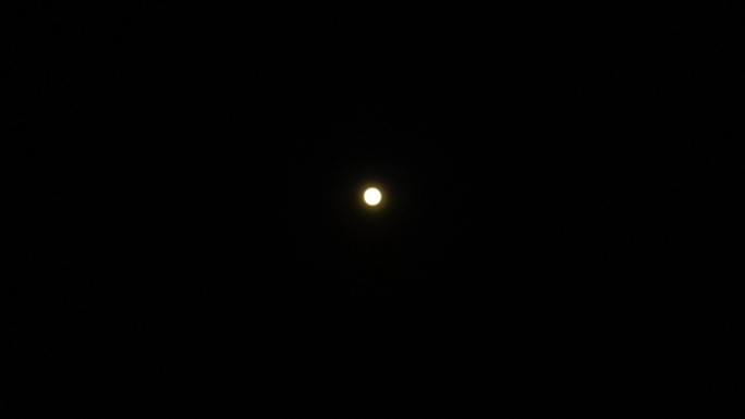航拍望月