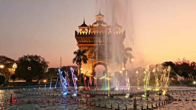 老挝凯旋门，灯光音乐喷泉，老挝万象凯旋门