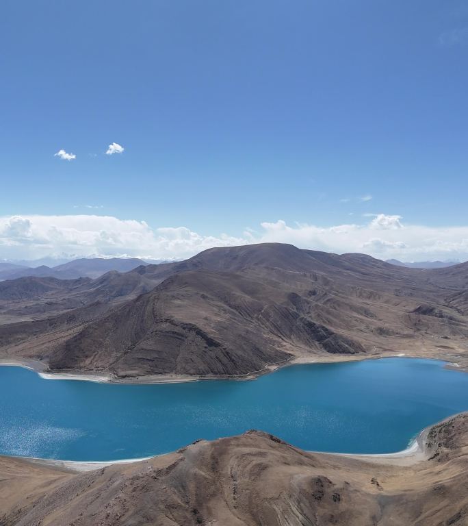 西藏羊湖航拍