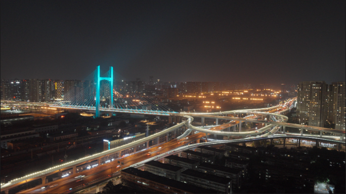 城市高架桥夜景