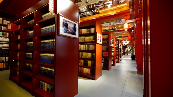 书店人流延时读者看书微笑