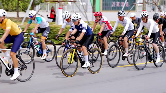 锻炼户外运动 比赛骑行 健康生活美丽中国