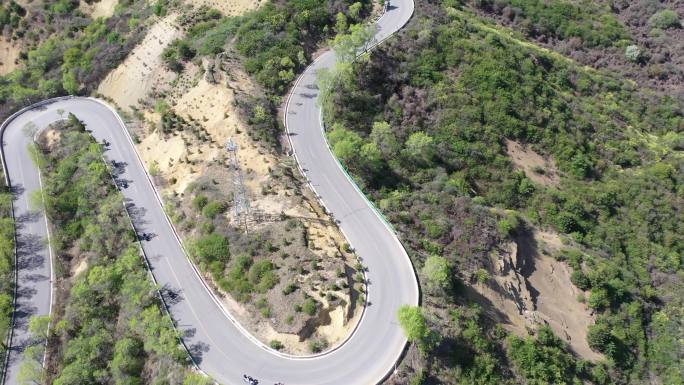 平凉崆峒麻武乡山路航拍盘山路夏季