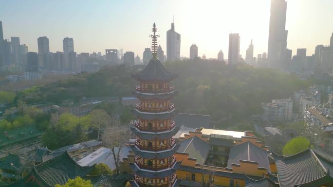 南京市玄武区古鸡鸣寺樱花风景视频素材航拍