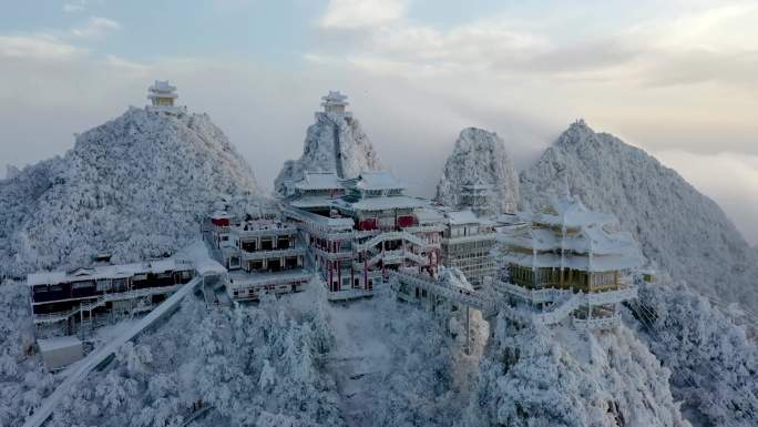 老君山雪景名山云海金顶道教圣地旅游景区