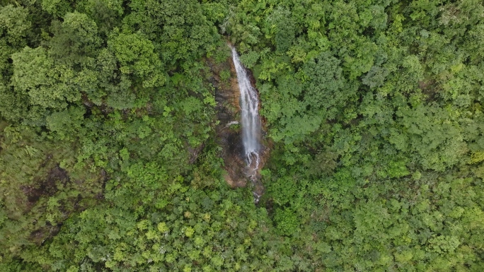 大自然山林山涧悬崖瀑布4K升格唯美航拍