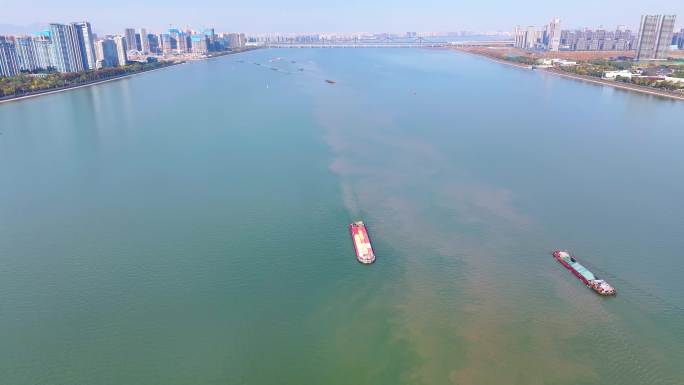 浙江杭州钱塘江游船船舶船只航拍江景唯美风