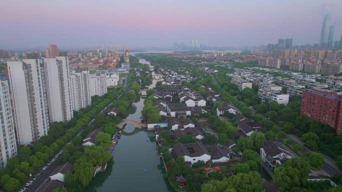 清晨日出朝霞苏州工业园区奥体中心风景航拍