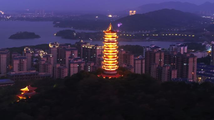 4k湖南岳阳圣安寺千亩湖夜景航拍