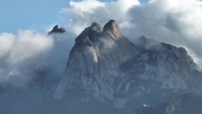航拍天柱山远景，大别山余脉