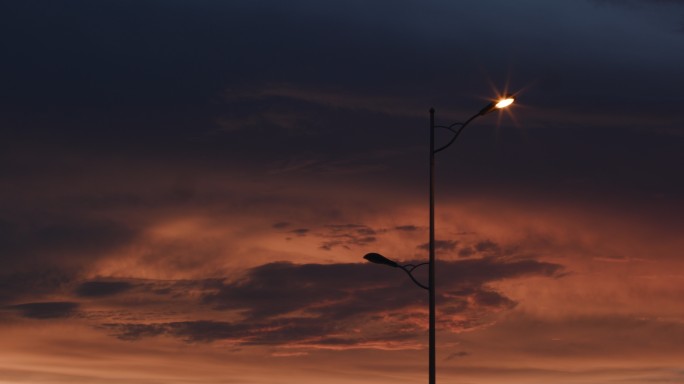 黄昏路灯黄昏乡村夕夕阳空镜夕阳合集
