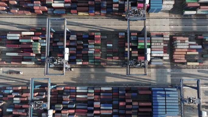 航拍货运码头集装箱国际贸易