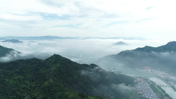 南雁 水头方向全貌云雾1