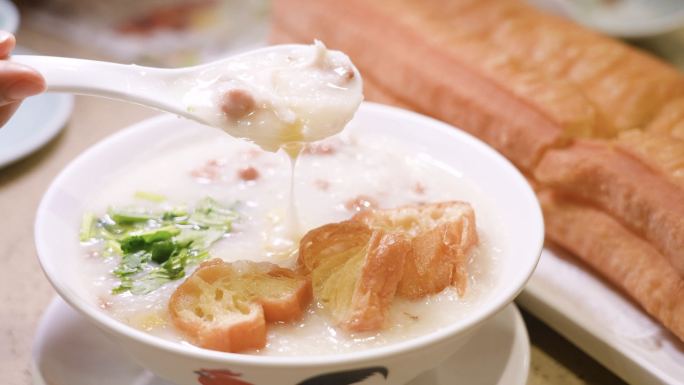 广东美食 荔湾艇仔粥 早茶一忠两件