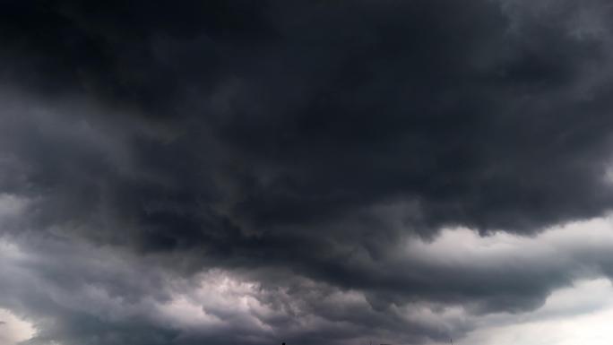 狂风暴雨大雨下雨乌云雨过天晴雨水惊蛰谷雨